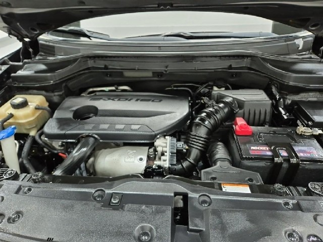 6081000871R5.jpg