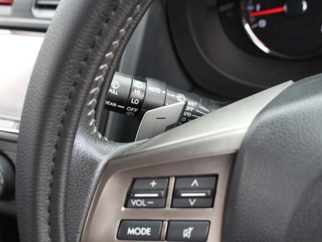 0520046A30261021W00217.jpg