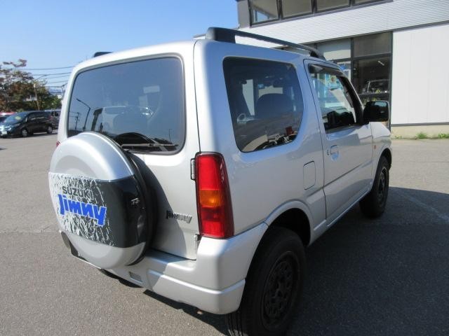 0900731A30260928W00108.jpg