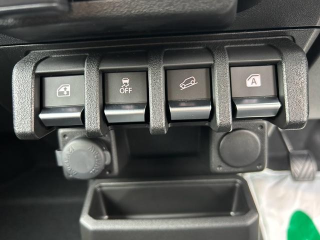 0500501A30260928W00105.jpg