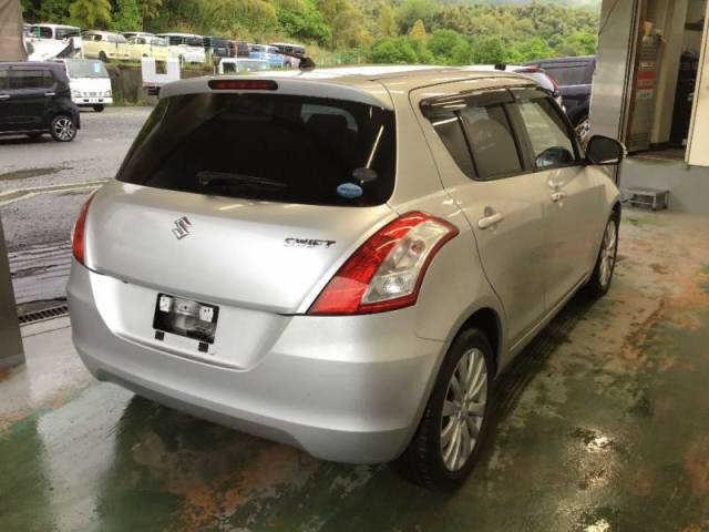 70d6ebe0cfe8ed5cda03a84e804a50e4.jpg