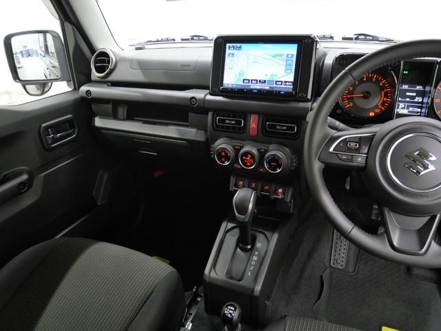2505720A30260917W00117.jpg