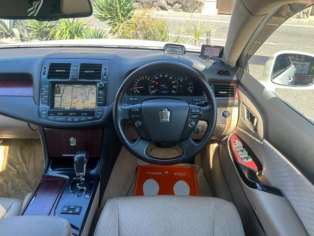 0708929A30261008W00105.jpg