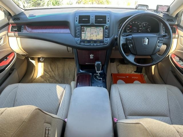 0708929A30261008W00116.jpg