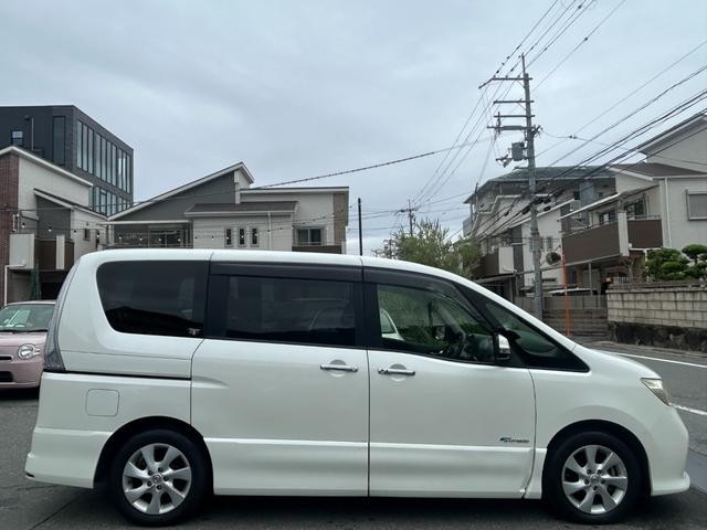 0708929A30261005W00309.jpg