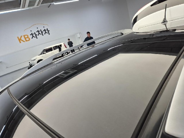 6081000299R13.jpg