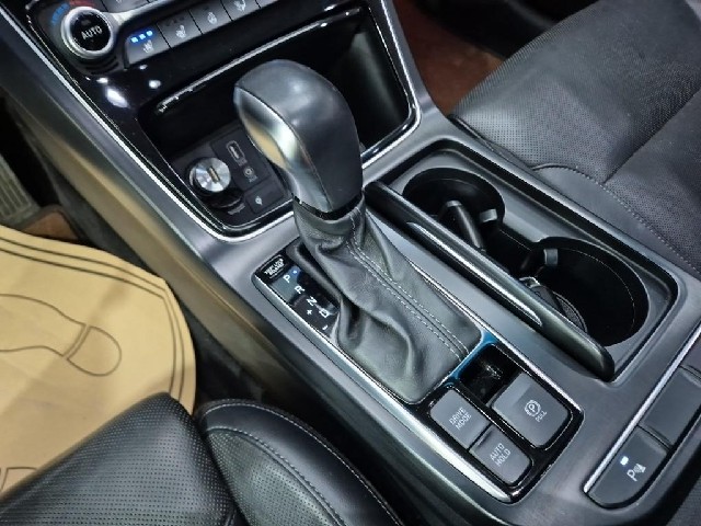 6081001140R8.jpg