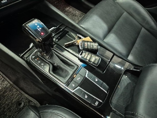 6081001132R8.jpg