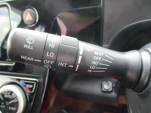 9030967A30260807W00219.jpg