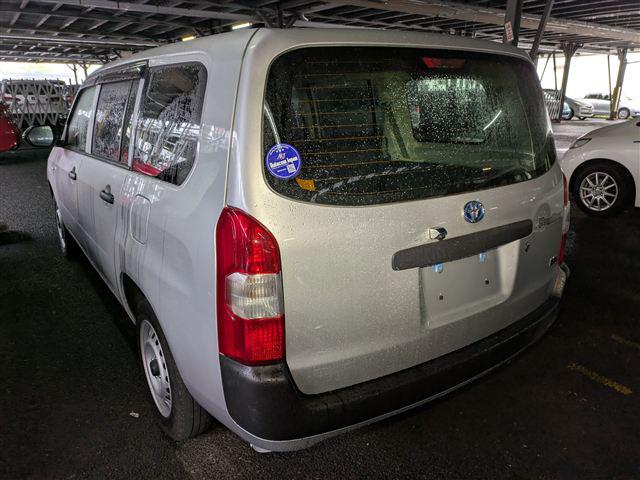 05.jpg