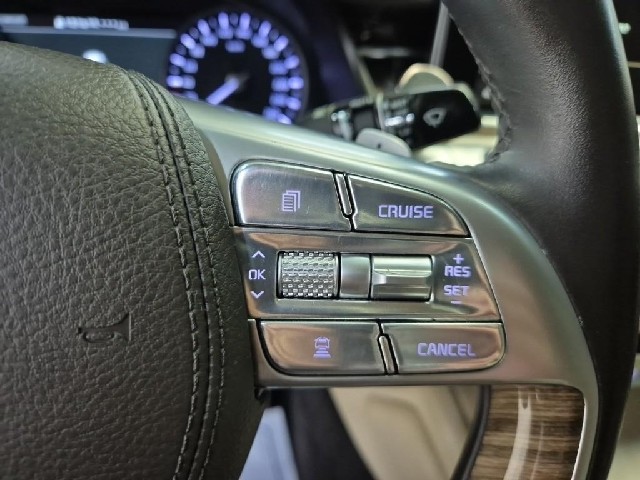 6081001093R15.jpg