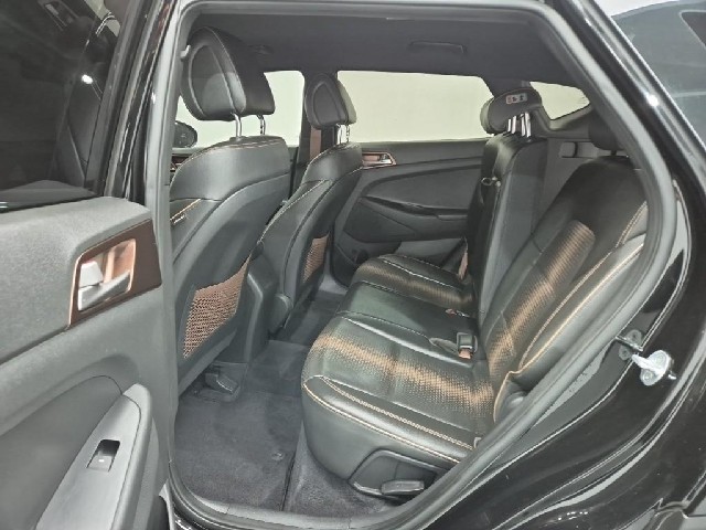6081001275R12.jpg