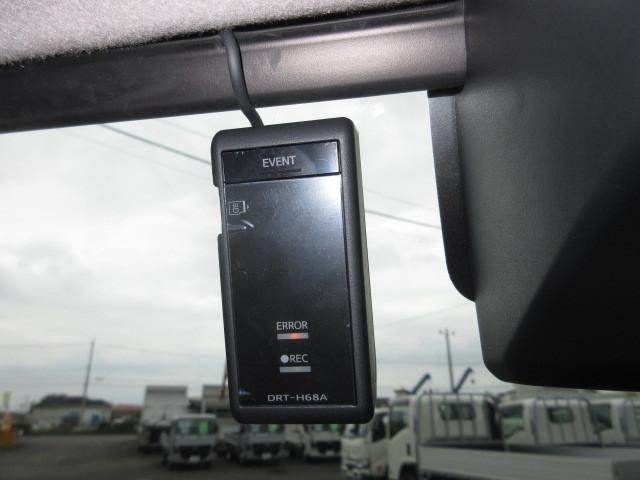 9a276ef29f7a86c729231067ee557ce7.jpg