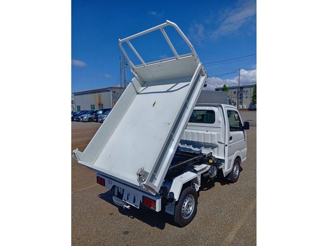 52cc2153c272e5a81661da01f49daca9.jpg