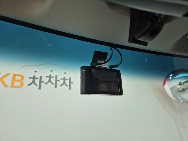 6081001257R16.jpg
