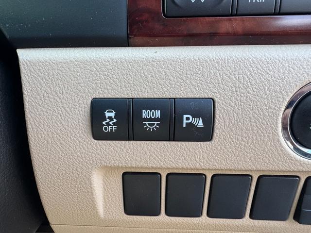 0910039A30260625W00219.jpg