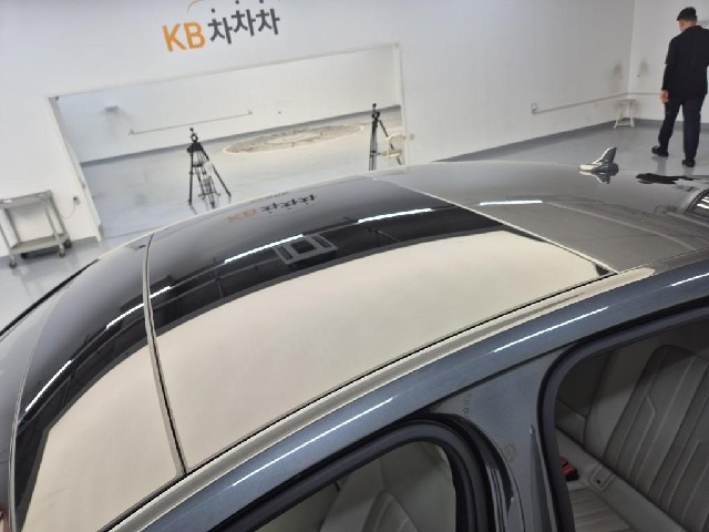 6081501345R13.jpg
