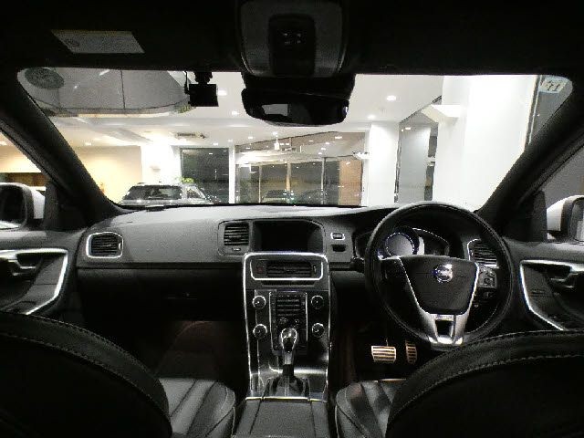 c199e5bb645ac0f7e72456187fca94ca.jpg