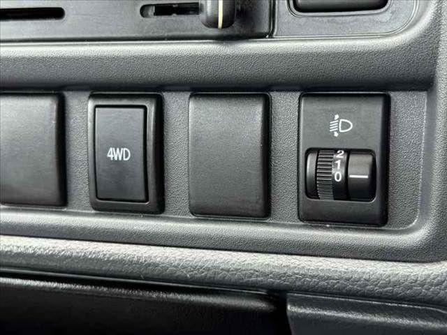 424231cb3fbe4c47ba75eb87915a4ebb.jpg