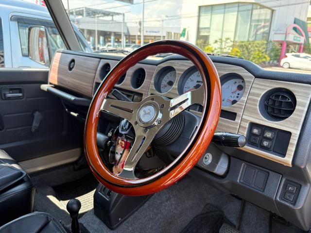 0720291A30260903W00110.jpg