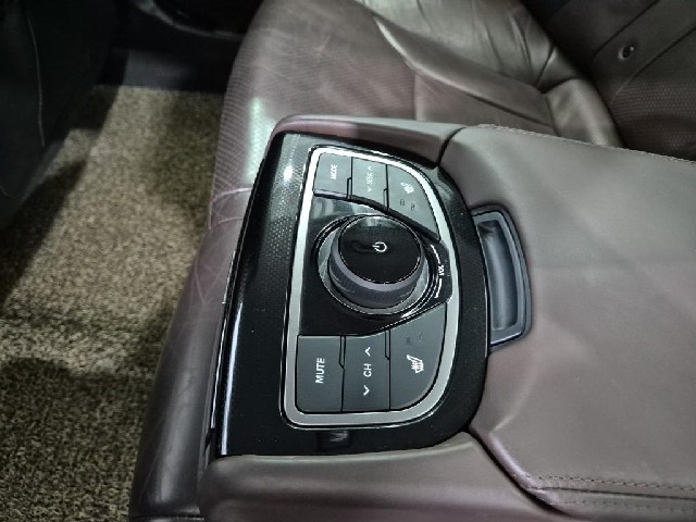 6081001608R19.jpg