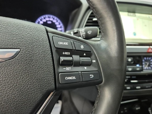 6081001563R15.jpg