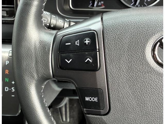 0520203A30260925W00114.jpg