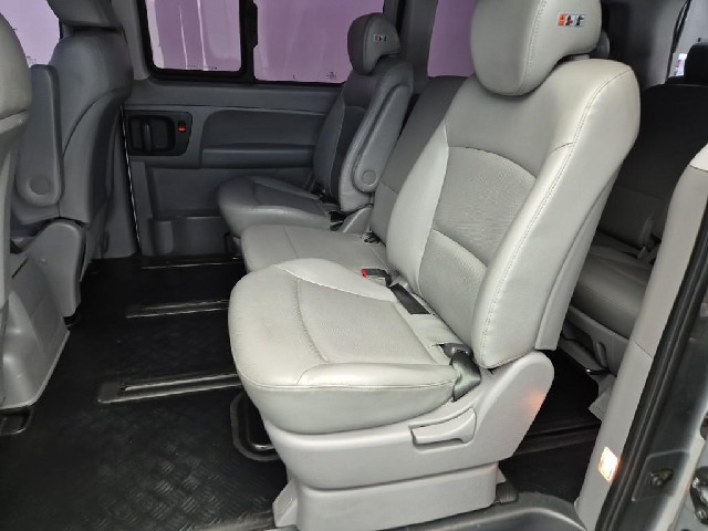 6071502176R12.jpg