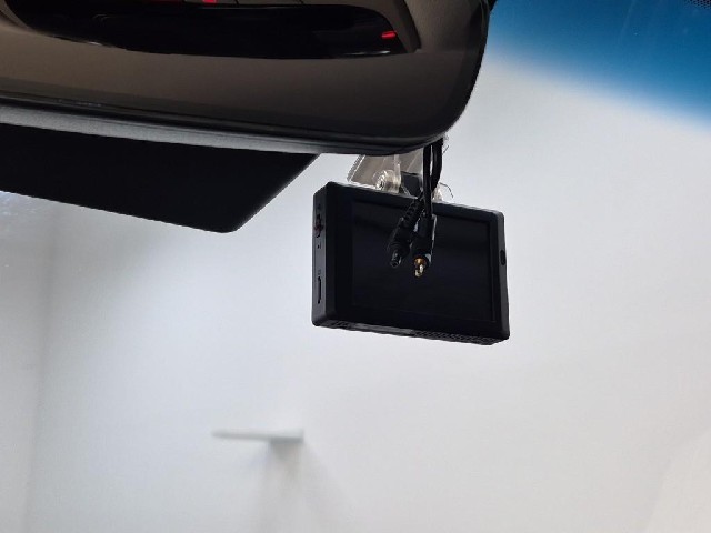6081501436R17.jpg