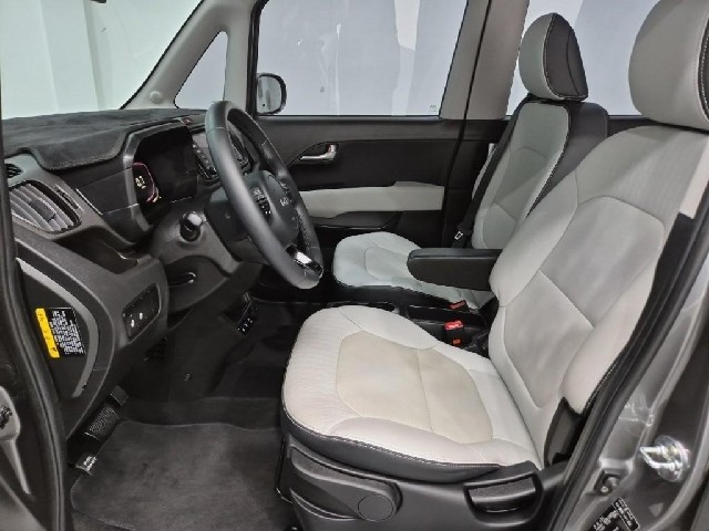 6081001696R11.jpg