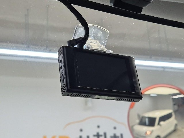 6081500748R15.jpg