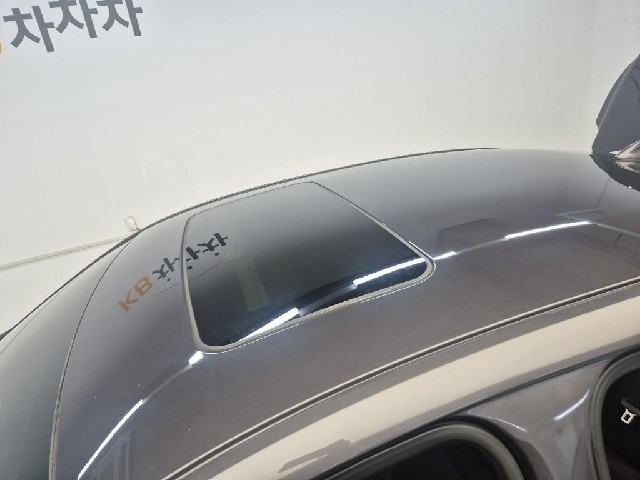 6081500689R13.jpg
