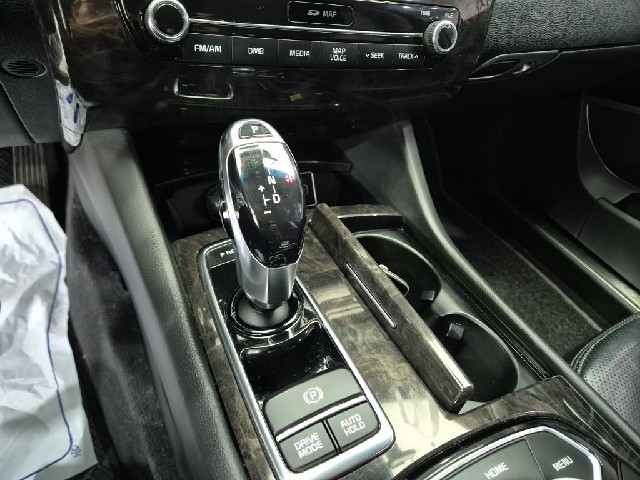 6081000683R8.jpg