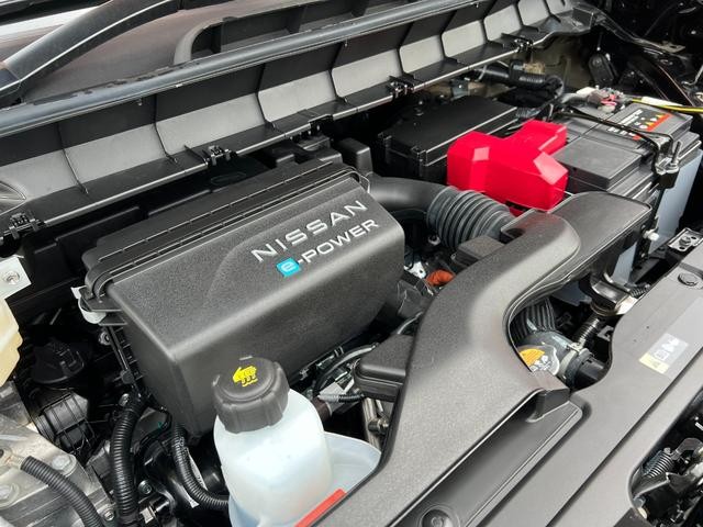 0700361A30260702W00118.jpg