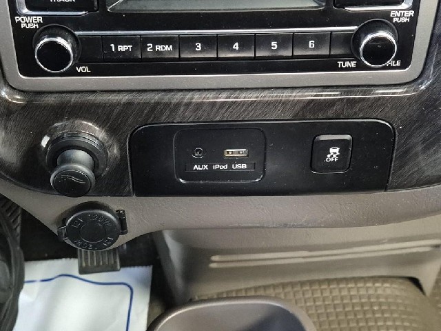 6081500570R13.jpg