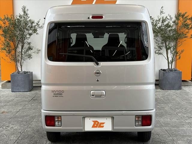 93fcd580f83c904ae6e92062901f1af0.jpg