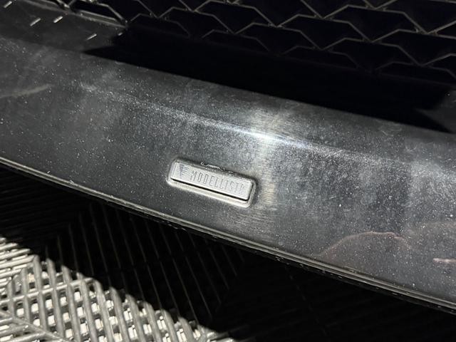 9500054A30260920W00216.jpg