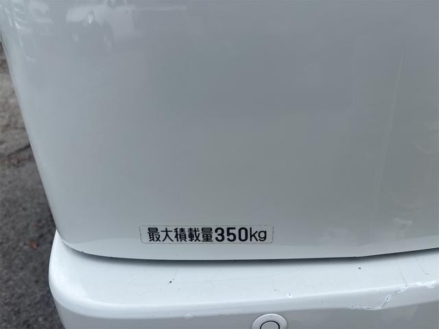0402561A30260516W00309.jpg