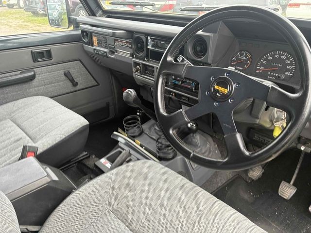 913f5a7da0d50353f11eb376d887ccdc.jpg