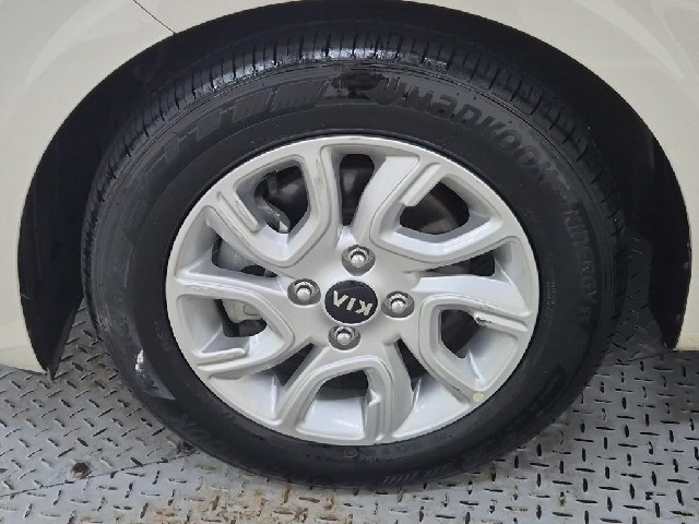 6081501063R19.jpg