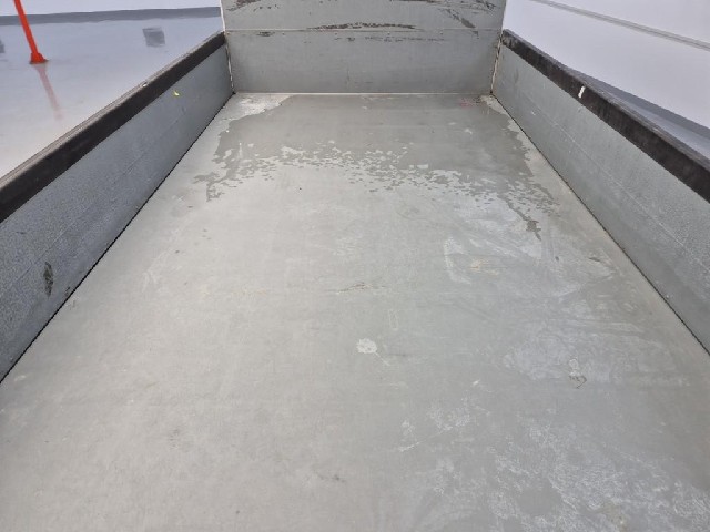 6081500983R17.jpg