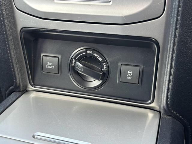 0700708A30260831W00207.jpg