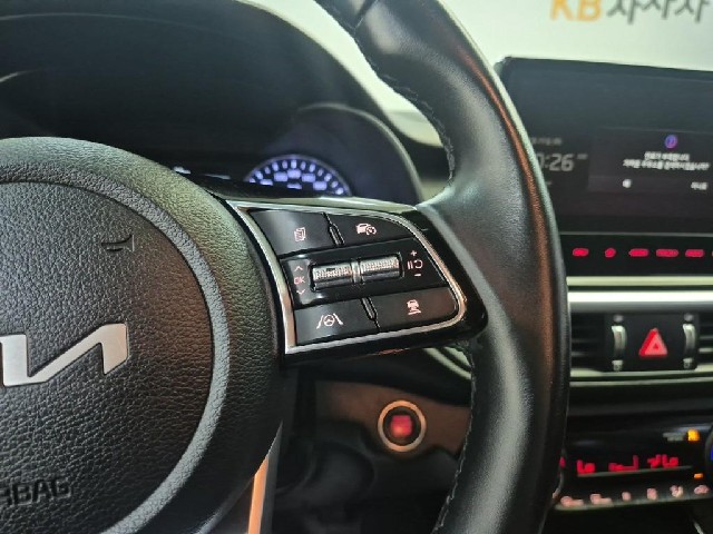 6081500889R15.jpg