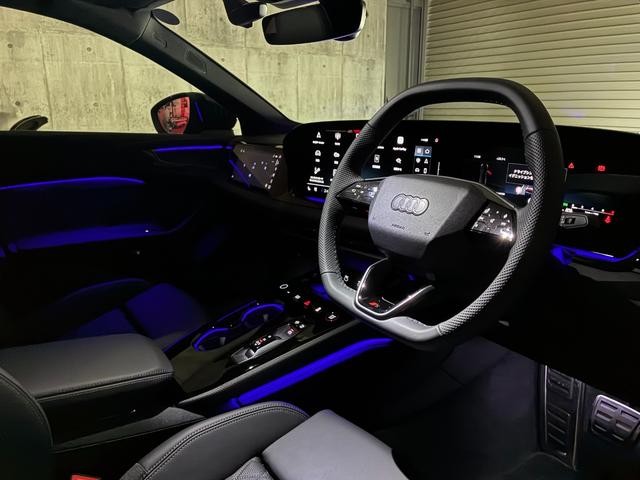 9572625A30260919W00415.jpg