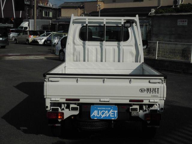 bcace8eff6a4e830fb98fcf71570e437.jpg