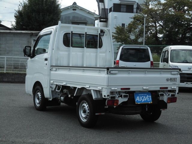 e395eba590ee756c312f02fa1ef5f60d.jpg