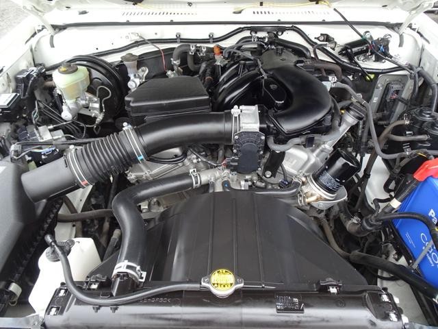 0903736A30260717W00116.jpg