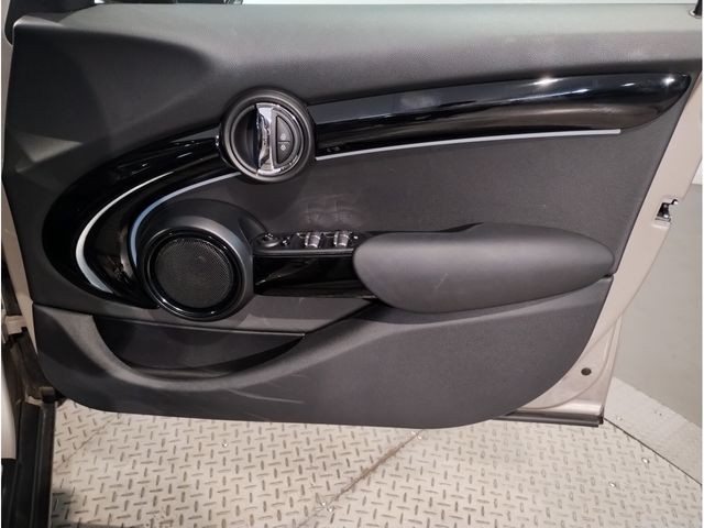 f93afbb58f5705580b9ce8188cb5b09a.jpg