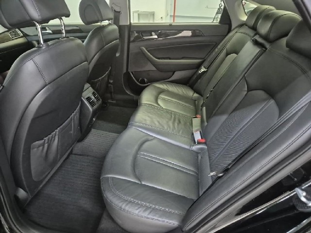 6081501338R12.jpg
