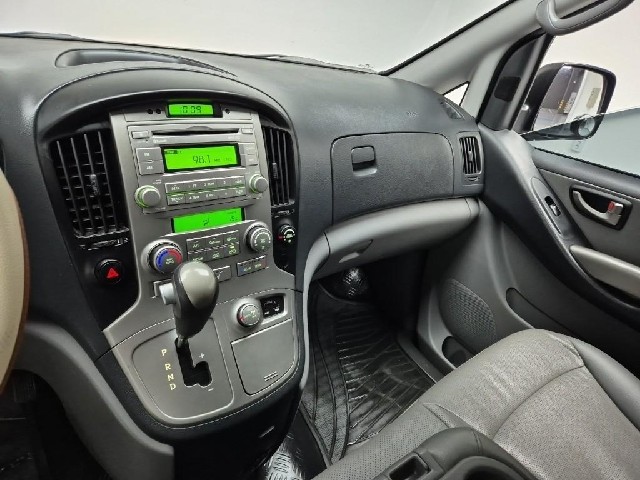 6041002579R10.jpg